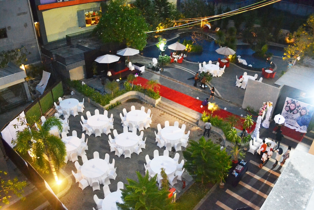 Swiss-Belhotel Kendari 6/70