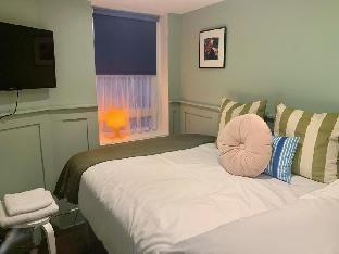 Room, Single, Single Bed