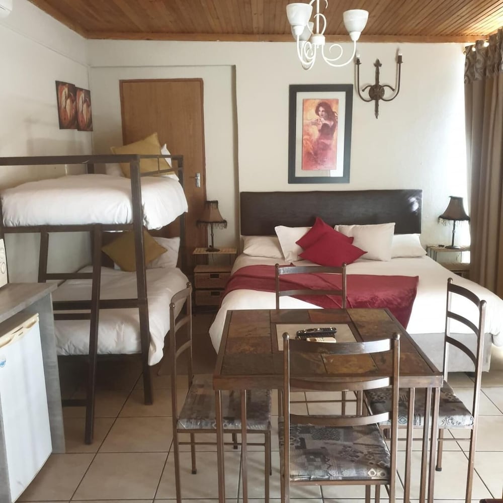 Angels Haven Guesthouse 32/49