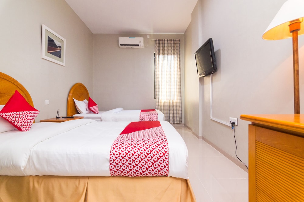 Oyo 1867 Kara Guest House 23/43