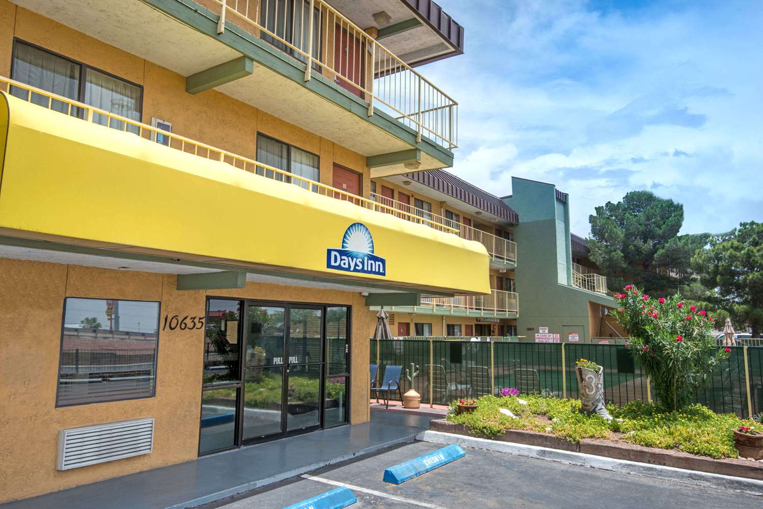 Days Inn by Wyndham El Paso Airport East 4/19