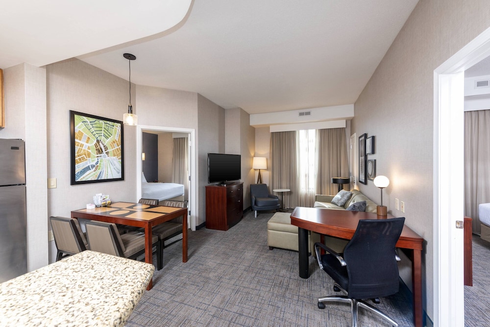 Residence Inn Midland Marriott 29/44