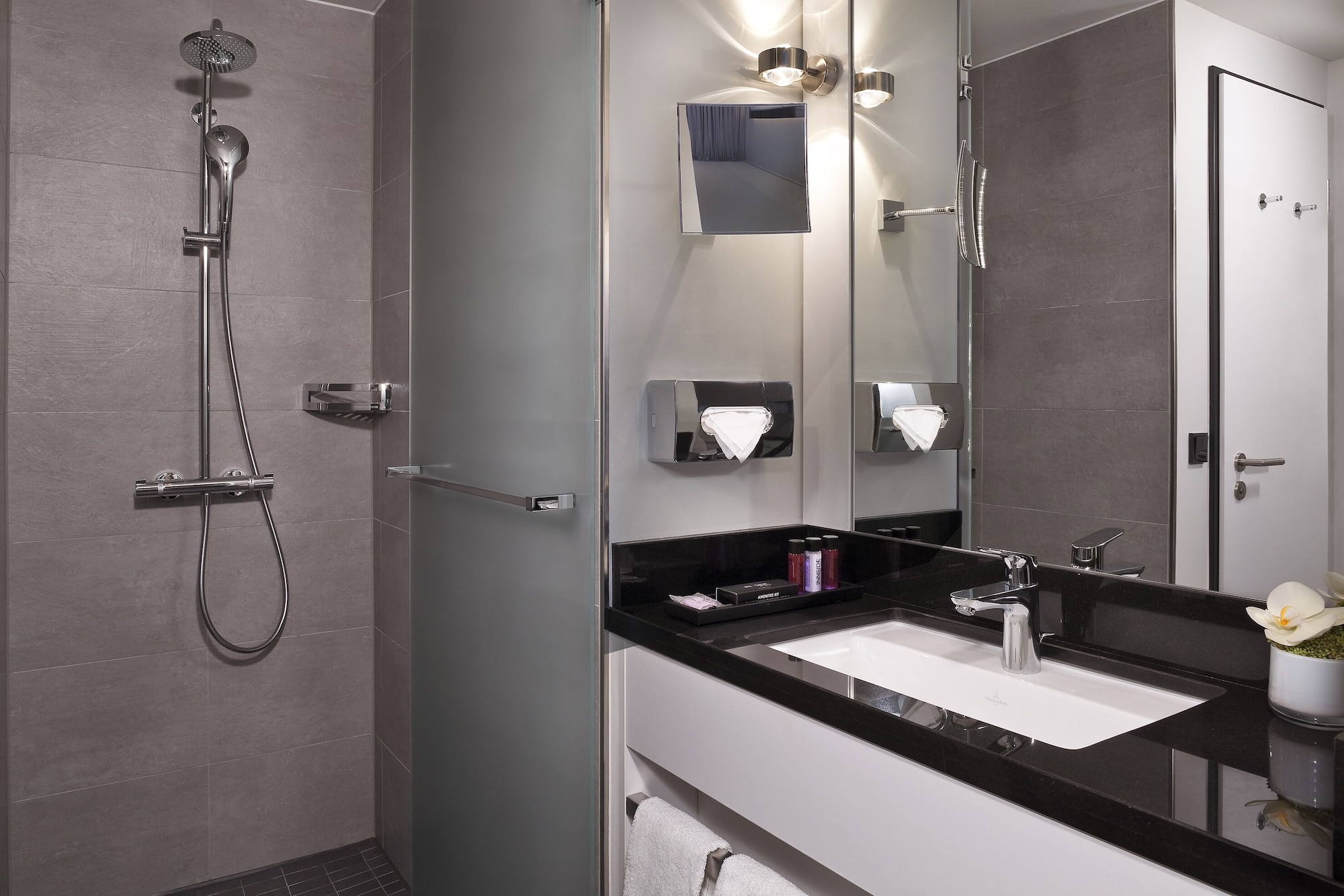 Loft, Twin Beds, Innside By Meliá Wolfsburg 5/8