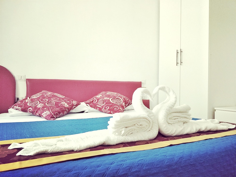 B And B Ciclamino 15/33
