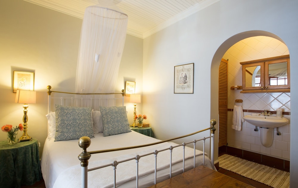 Loddeys Guesthouse 20/50