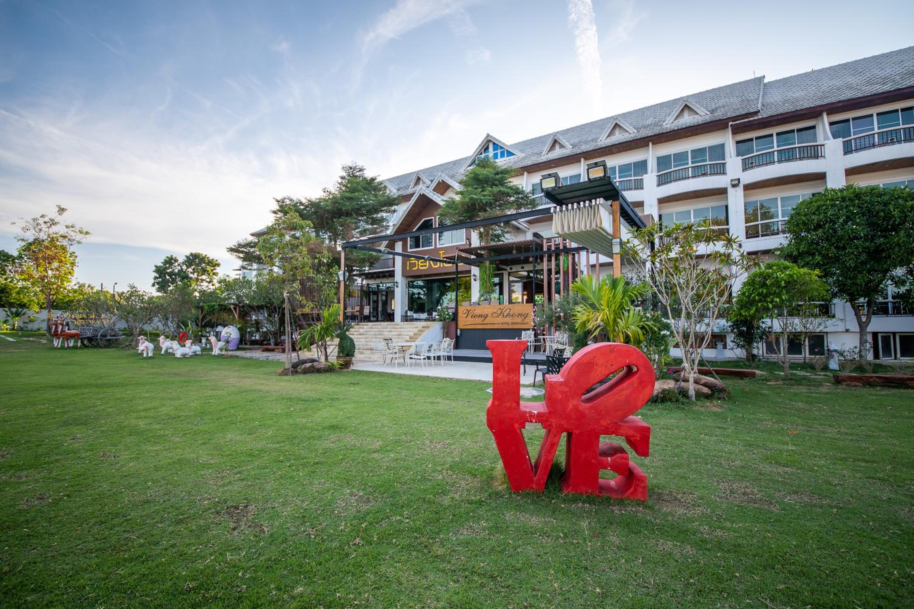 Vieng Khong Hotel 84/100