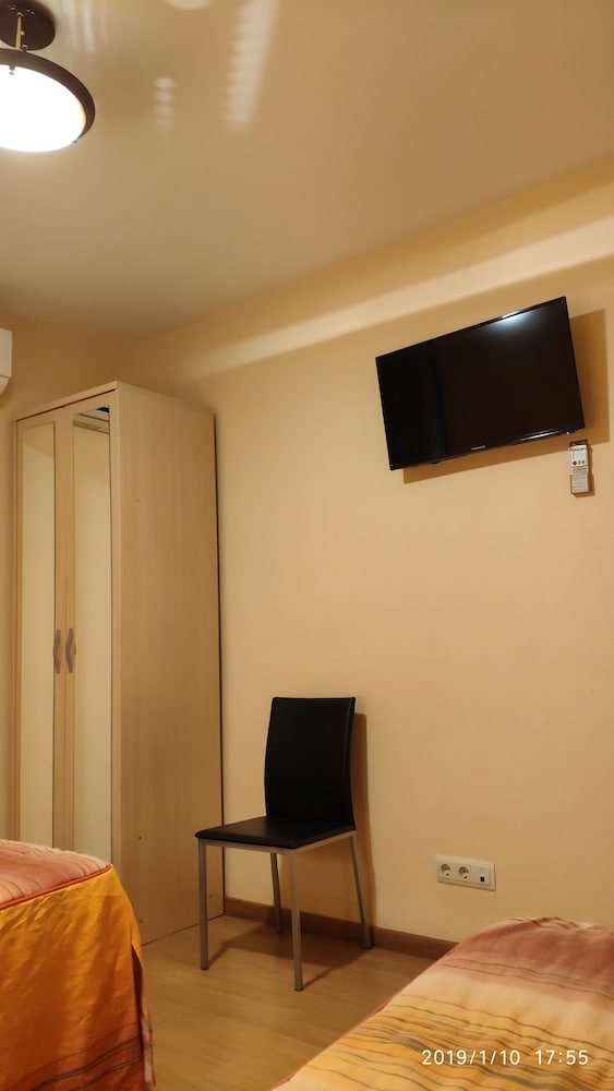 Hostal Hispanico I 15/21