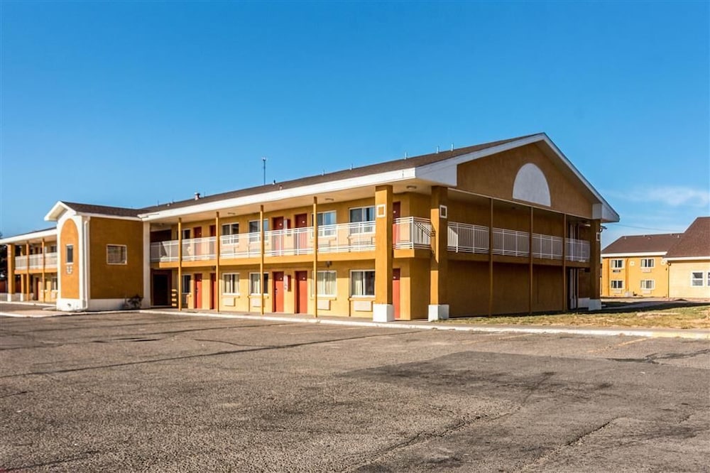 Colby Inn and Suites 2/25