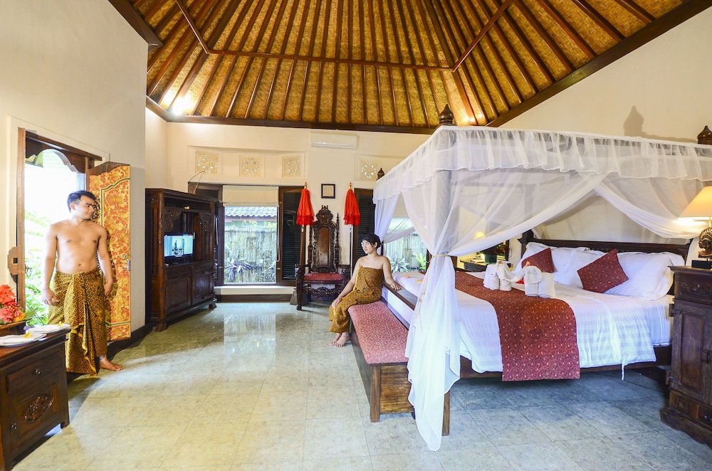 Tirta Ayu Hotel Restaurant 19/50
