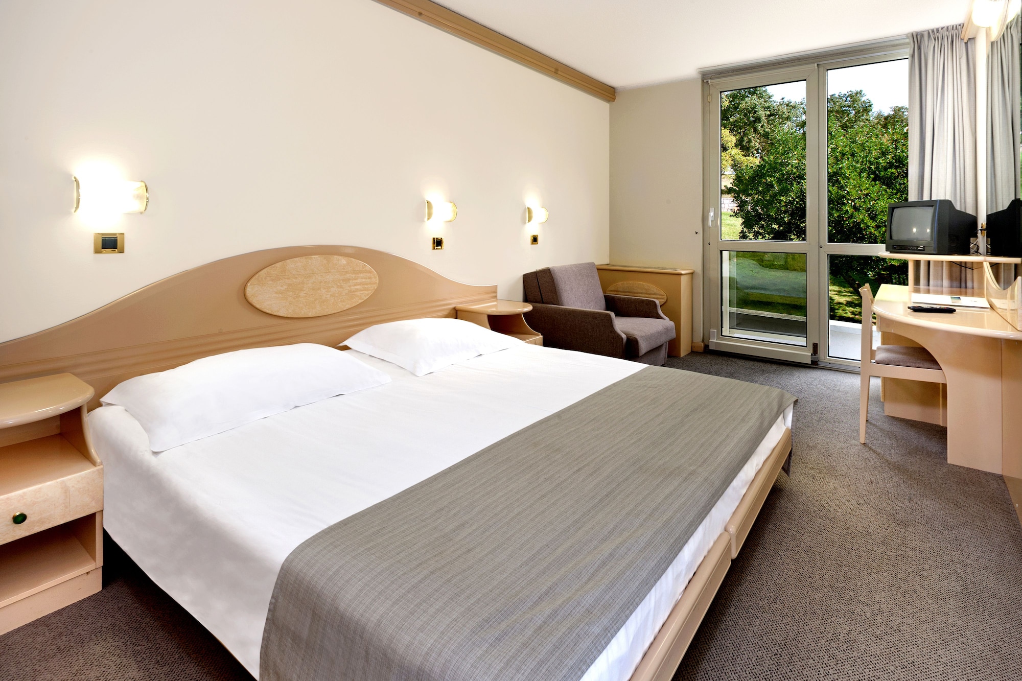 Economy Room E2K