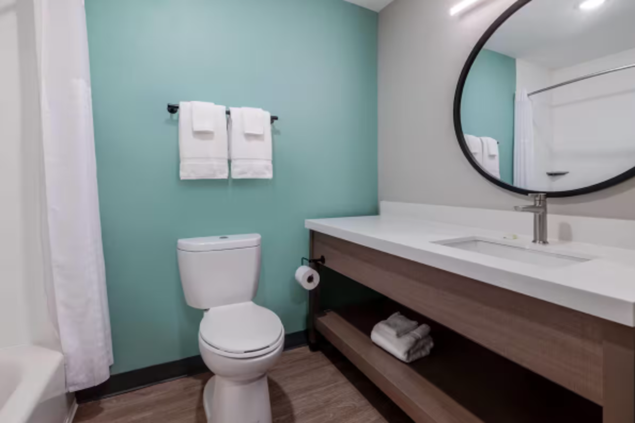 ECHO Suites Exteded Stay by Wyndham Savannah Pooler 20/20