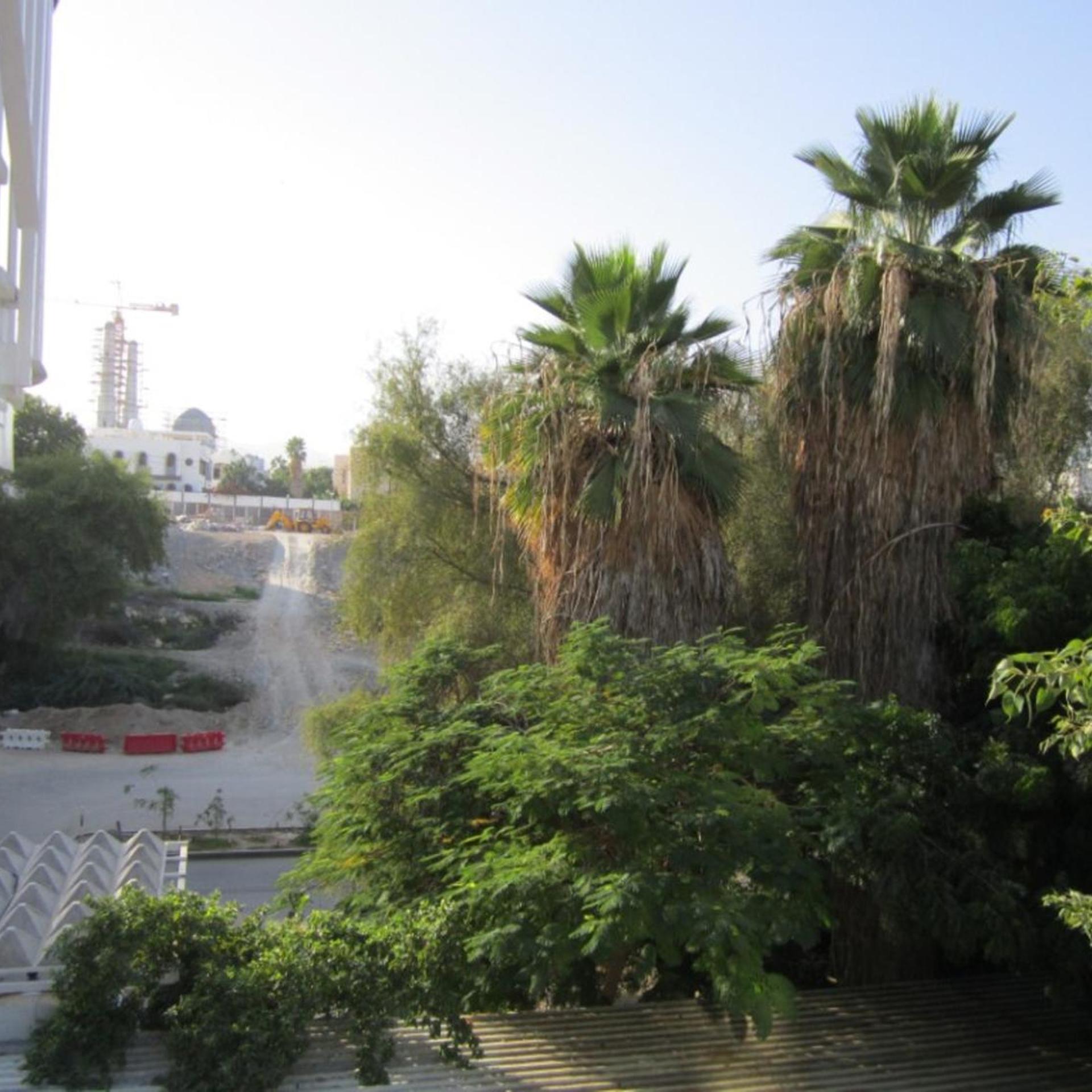 Qurum Beach Hotel 29/33