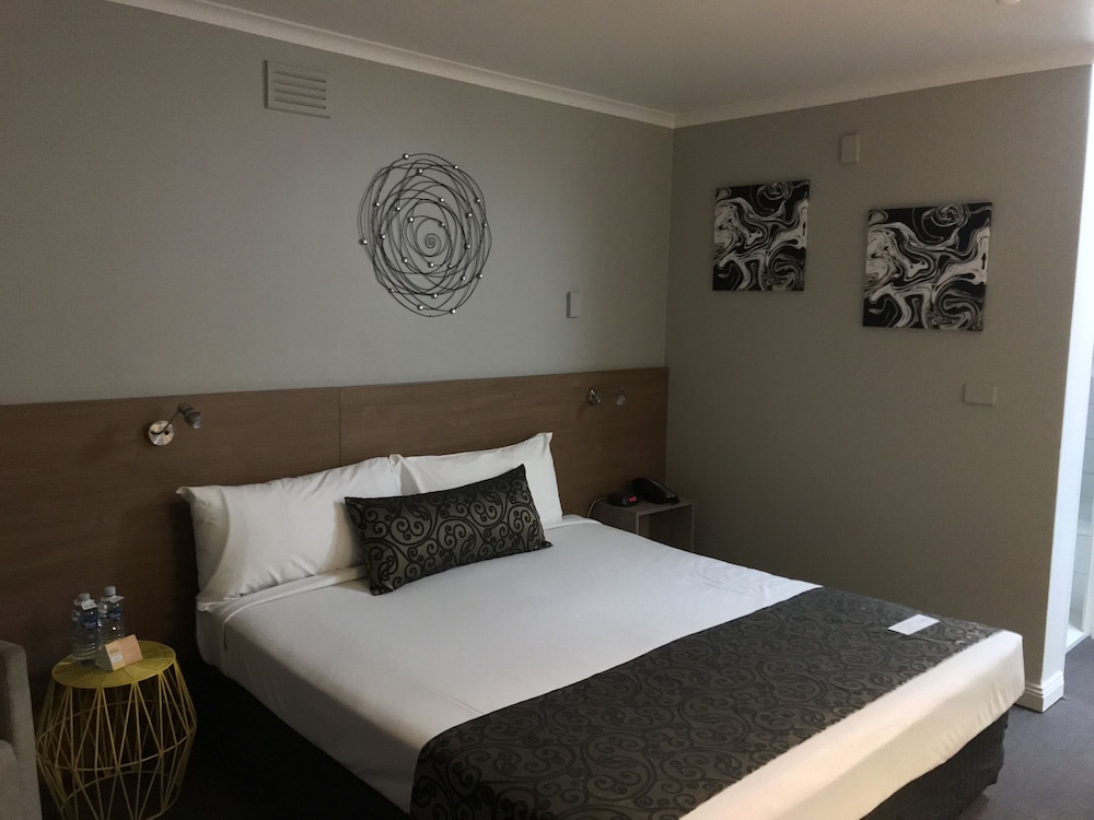 Burnie Central Townhouse Hotel 23/65