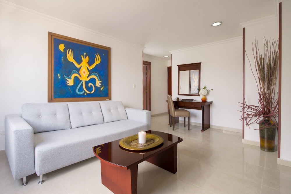 Luxor Plaza Hotel Pereira 38/50