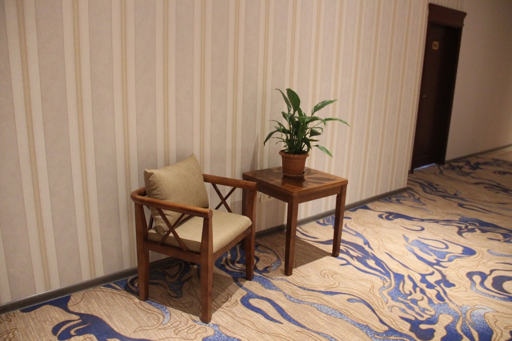 Aurora Resort by One Hotels 35/50