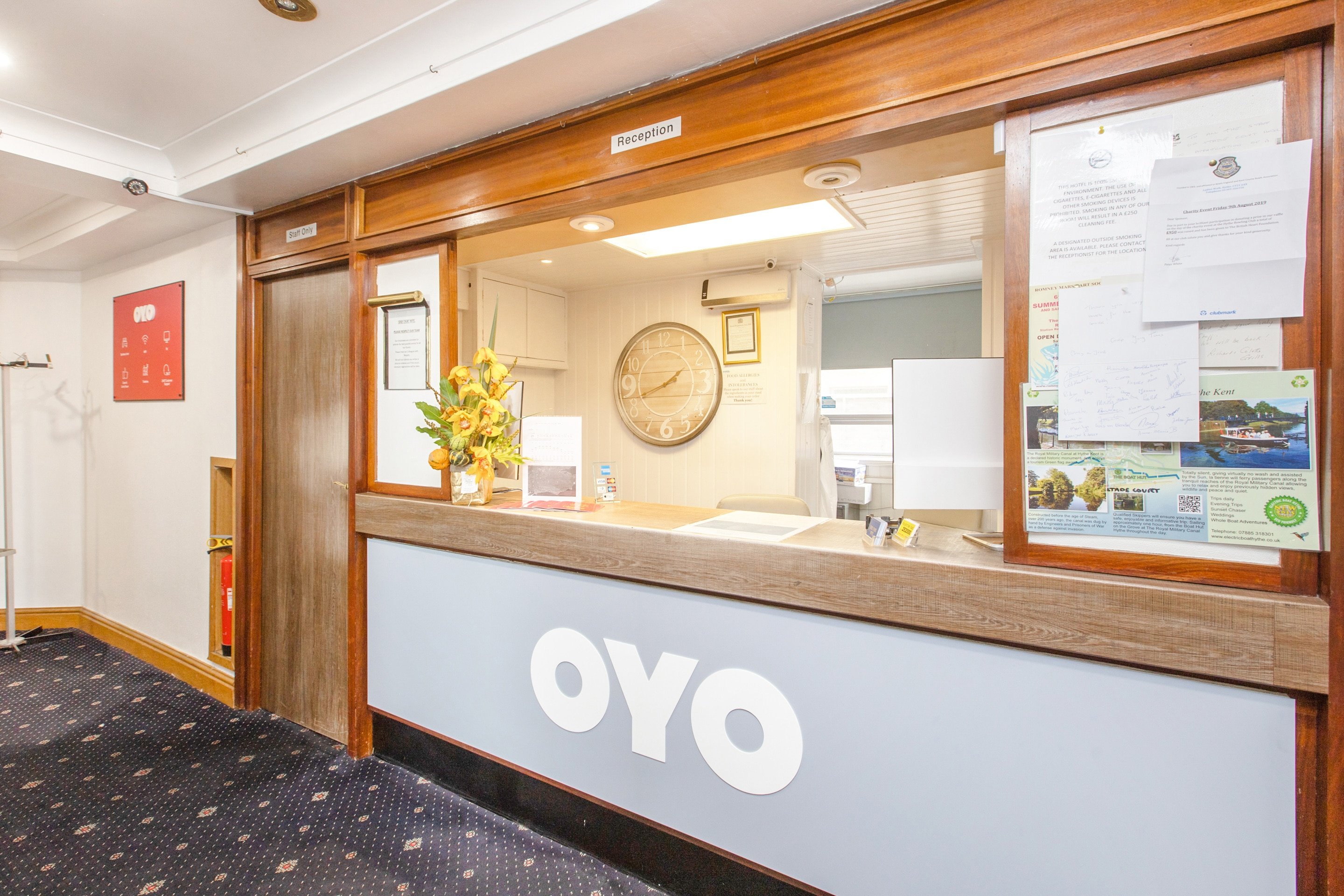 Lobby at Oyo Stade Court Hotel, HYTHE - UK