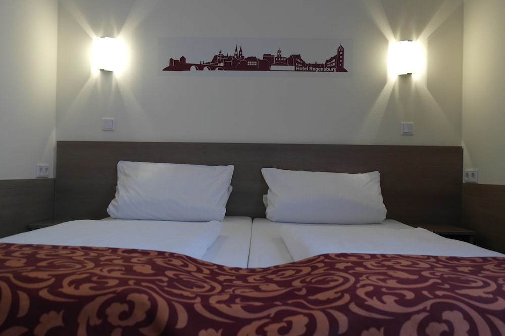 DREAM INN REGENSBURG 11/43