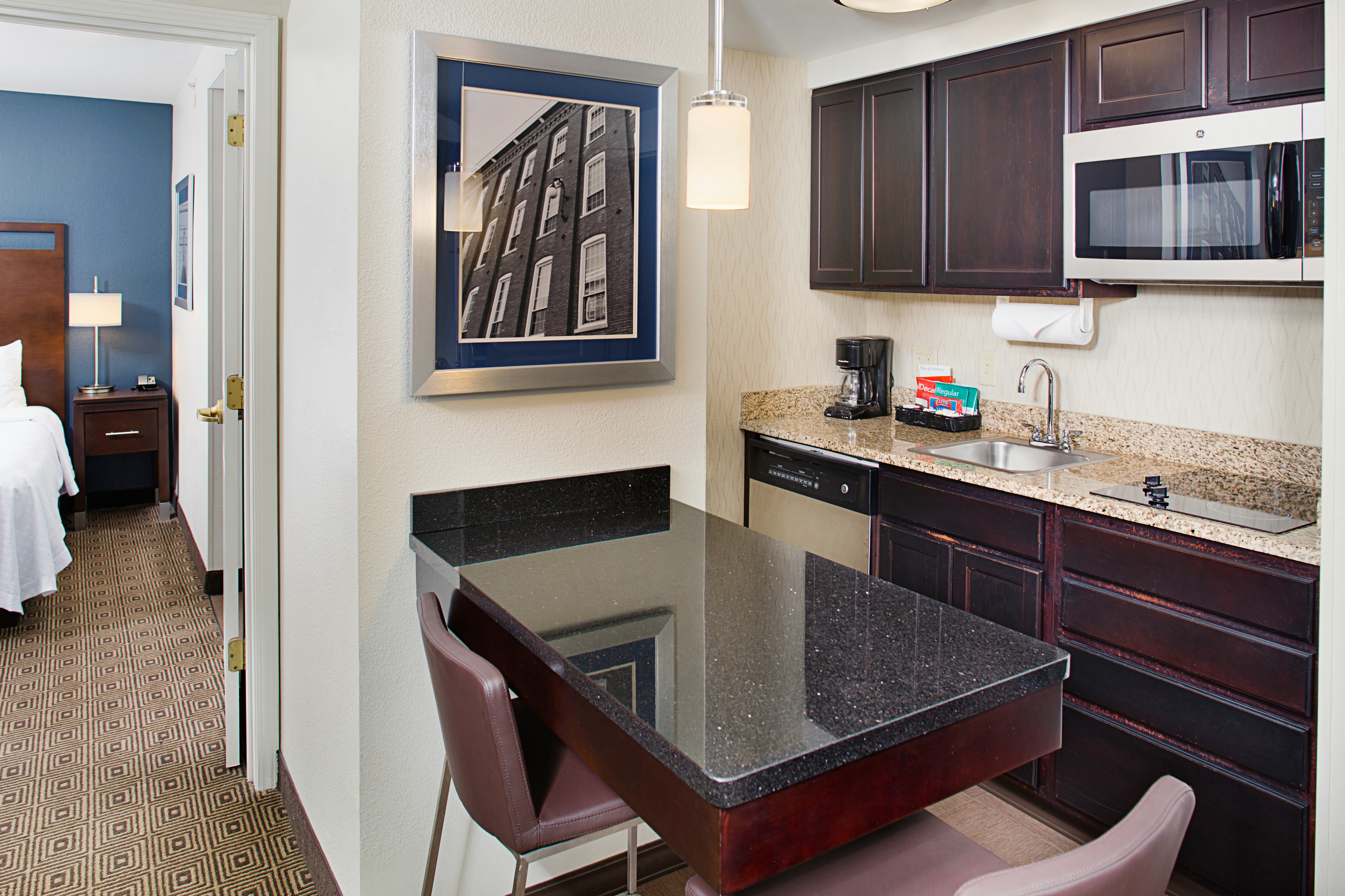 غرفة بسريرين كوين بغرفة نوم واحدة لذوي الإعاقة، Homewood Suites by Hilton Manchester/Airport 6/6