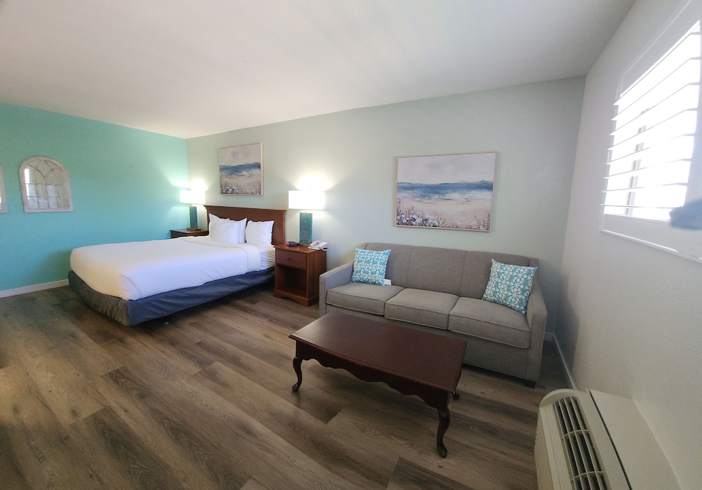 Inn at The Waterpark 28/64