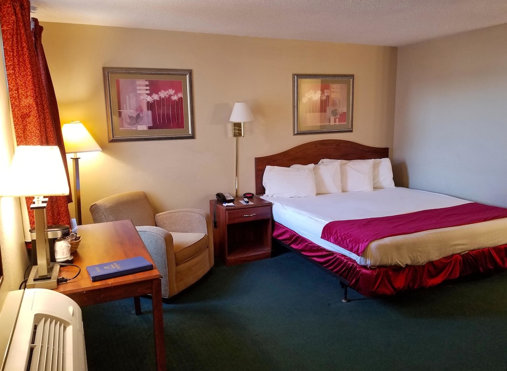 Americas Best Value Inn St. Louis South 18/37