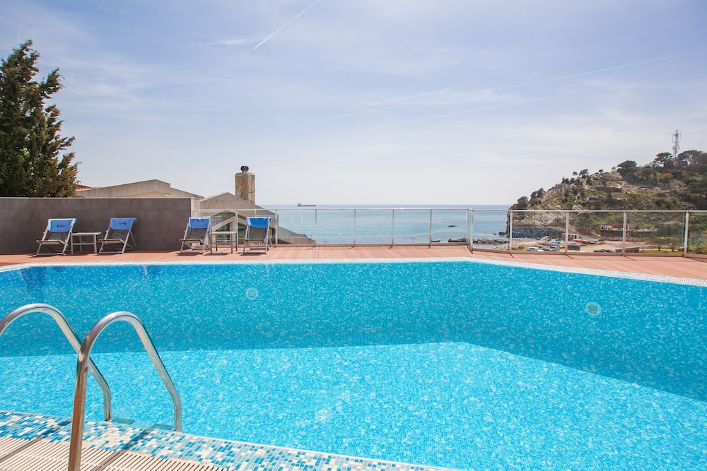 Sato Conference and Spa Hotel 25/50