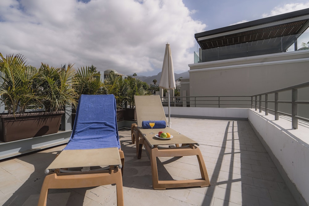 Los Olivos Beach Resort 52/60