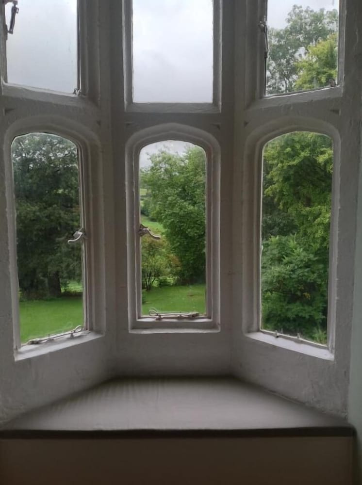 Greenham Hall B&B 3/25