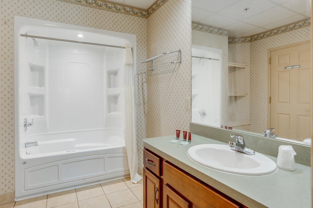 The Willowbrook Village at Lake Harmony, a Wyndham Hotel 45/49