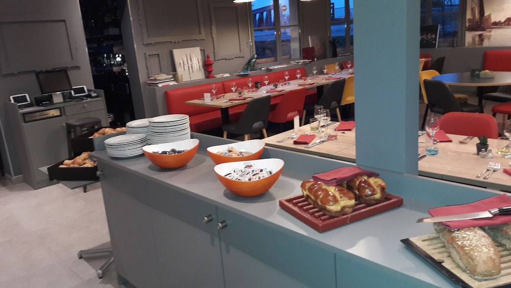Ibis Styles Douai Gayant Expo Train Station 47/71