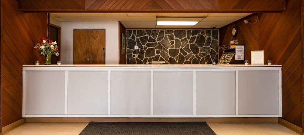 Days Inn by Wyndham Mandan Bismarck Area 6/56