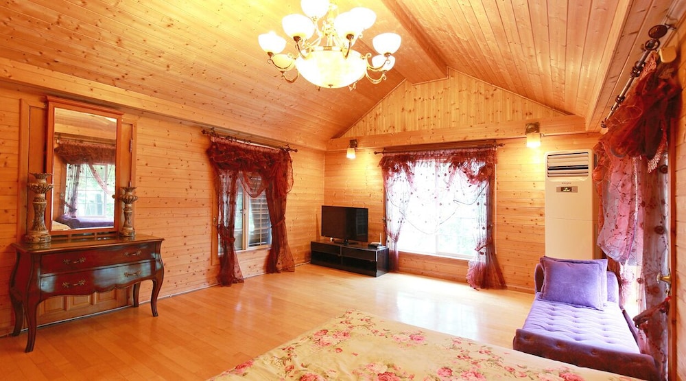 Gyeongju Europe Village Pension 29/50