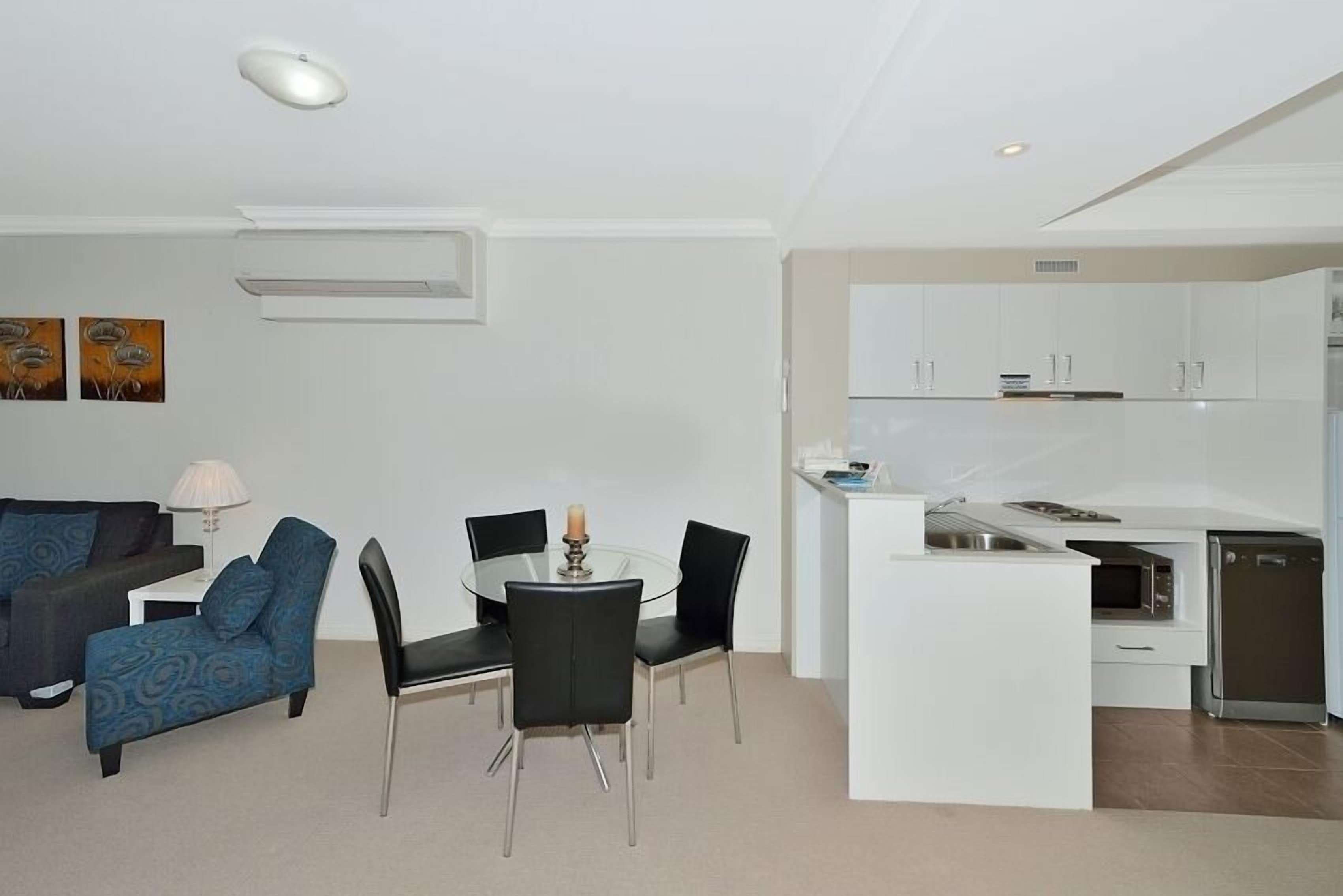 Dolphin Quay Apartments 56/71
