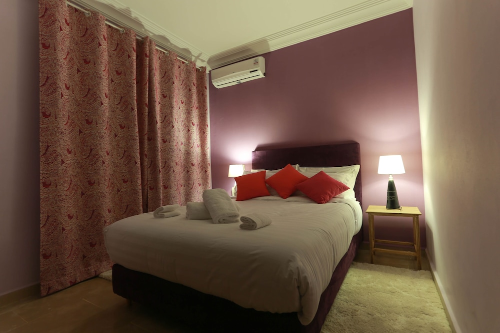 2 BEDROOMS, FAMILY, APARTMENT, BALCONY