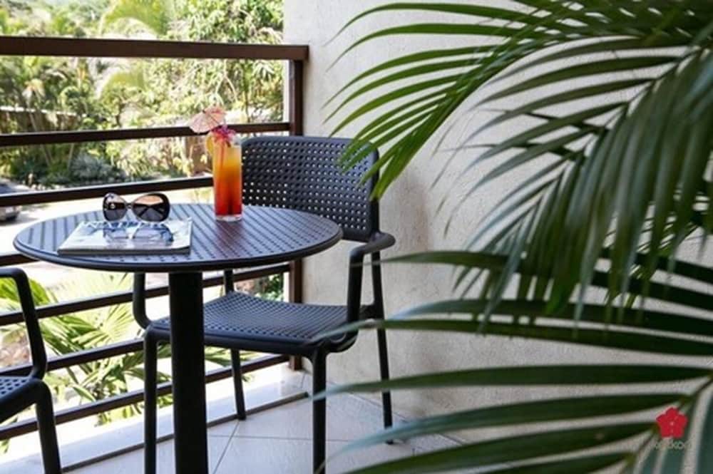 Abayomi Hotel 32/48