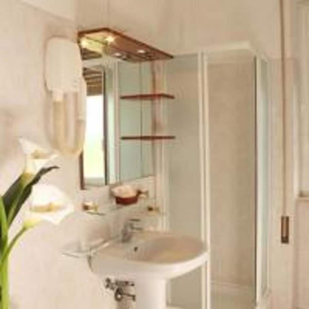 غرفة اقتصادية بسرير فردي، Cassia Hotel 3/3