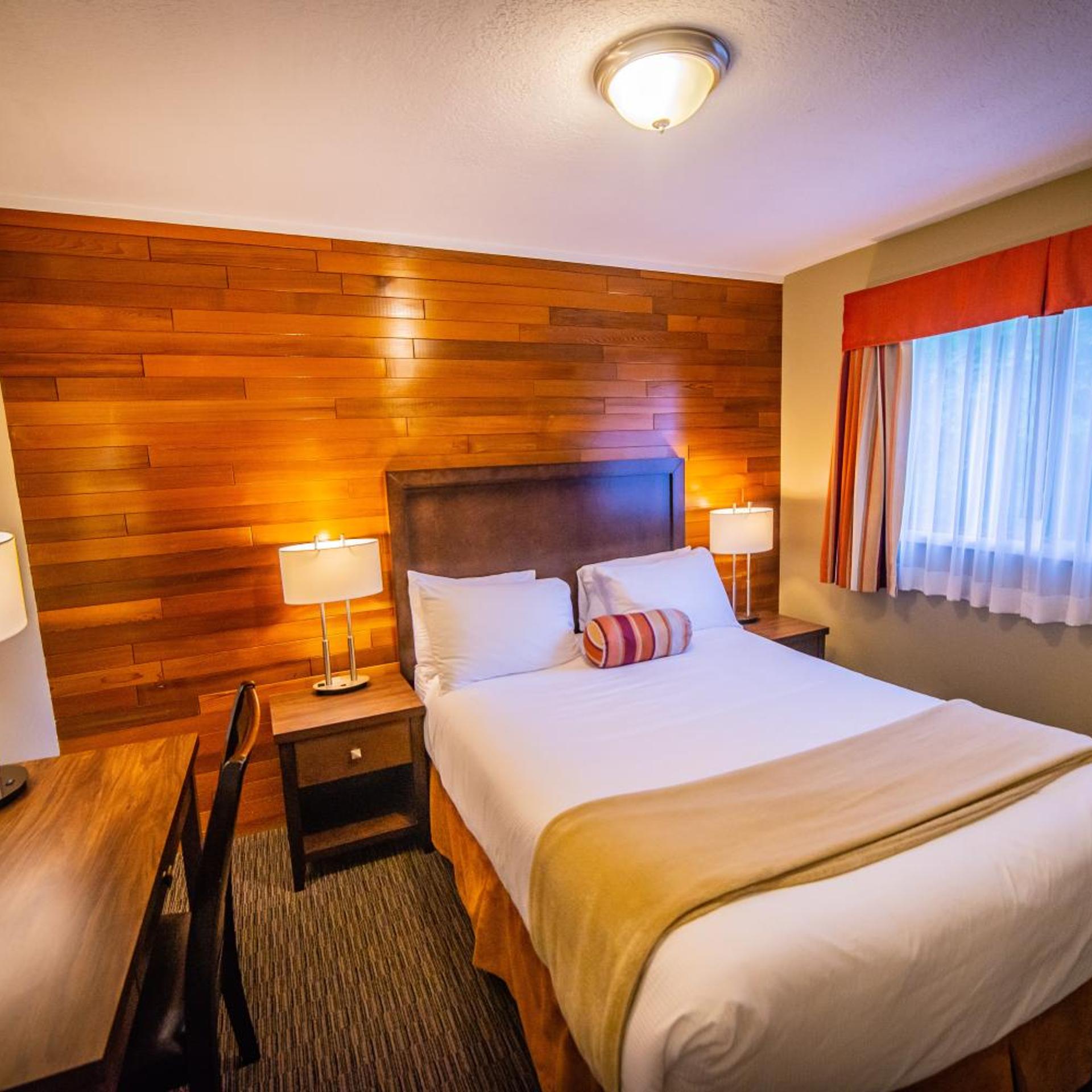Alpine Inn & Suites 13/50