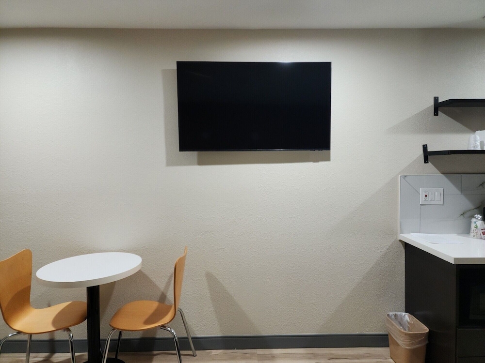 Studio6 Suites Cameron Park, CA - Folsom 27/40
