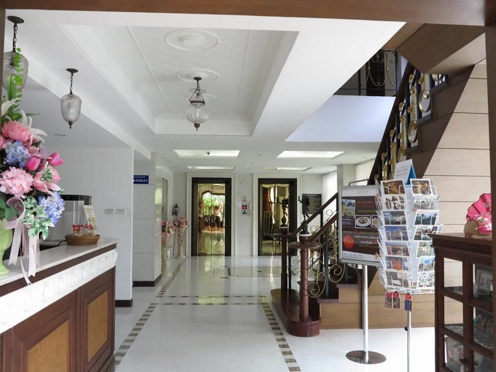 The Grand Sathorn 7/56