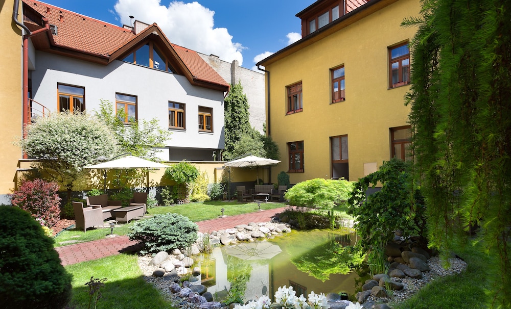 Penzion Hradbova 42/50