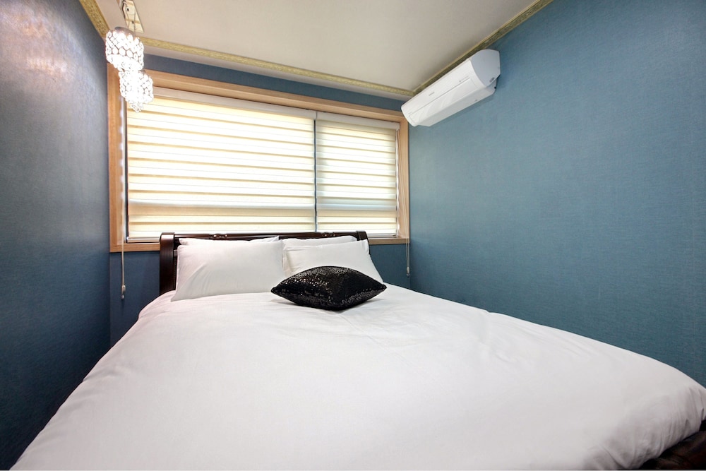 Busan Chaeum Pension 16/50