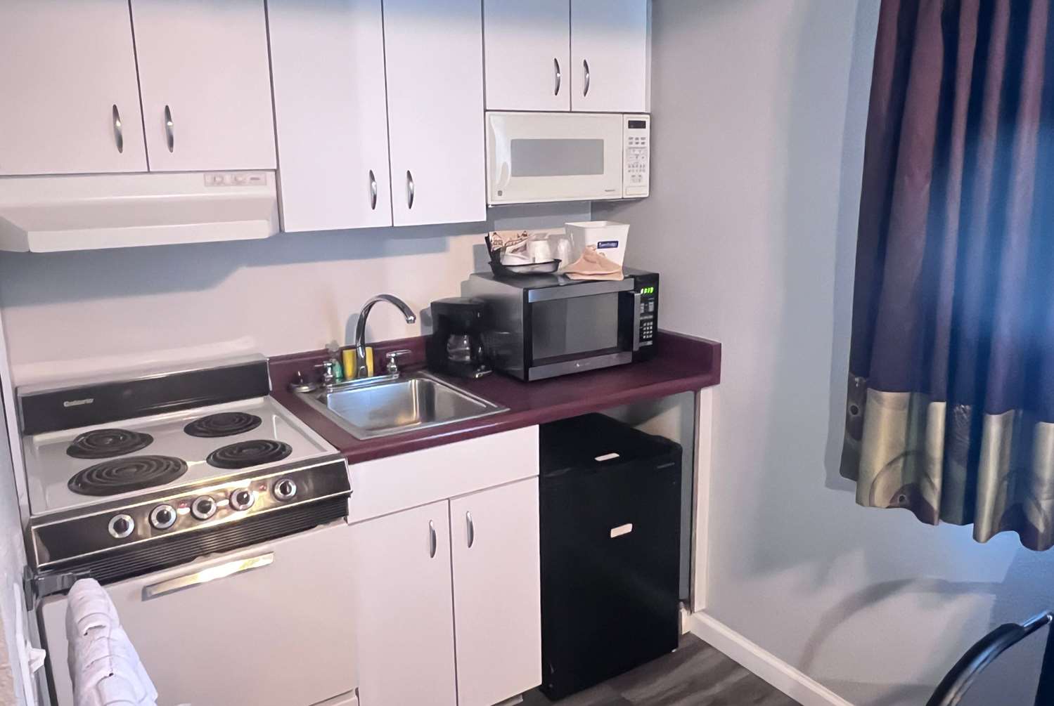 Travelodge by Wyndham Redding CA 4/25