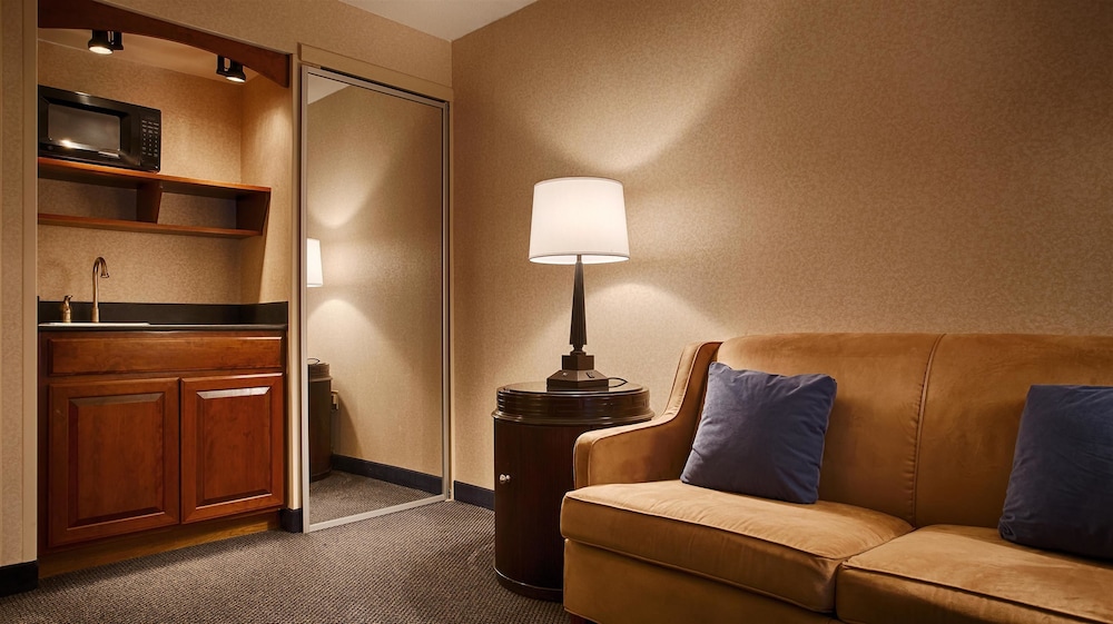 Best Western Potomac Mills 7/35