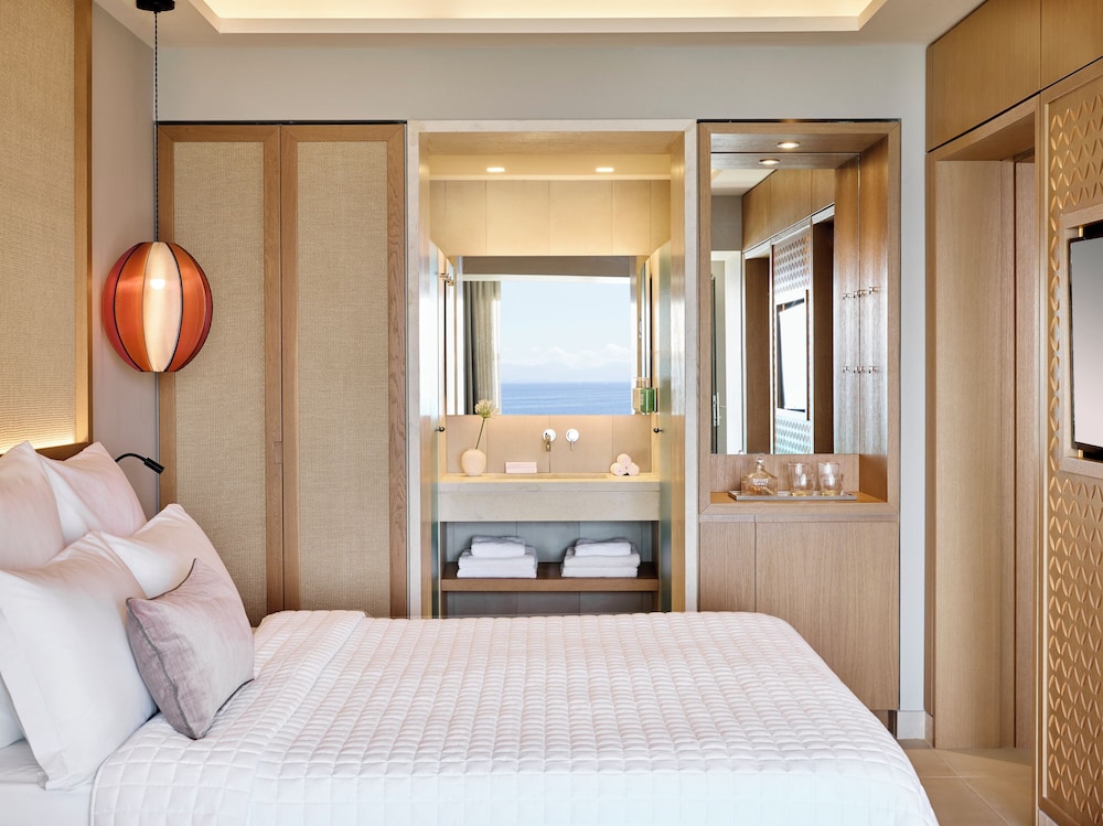 2 BEDROOMS, SUITE, BUNGALOW, SEA VIEW
