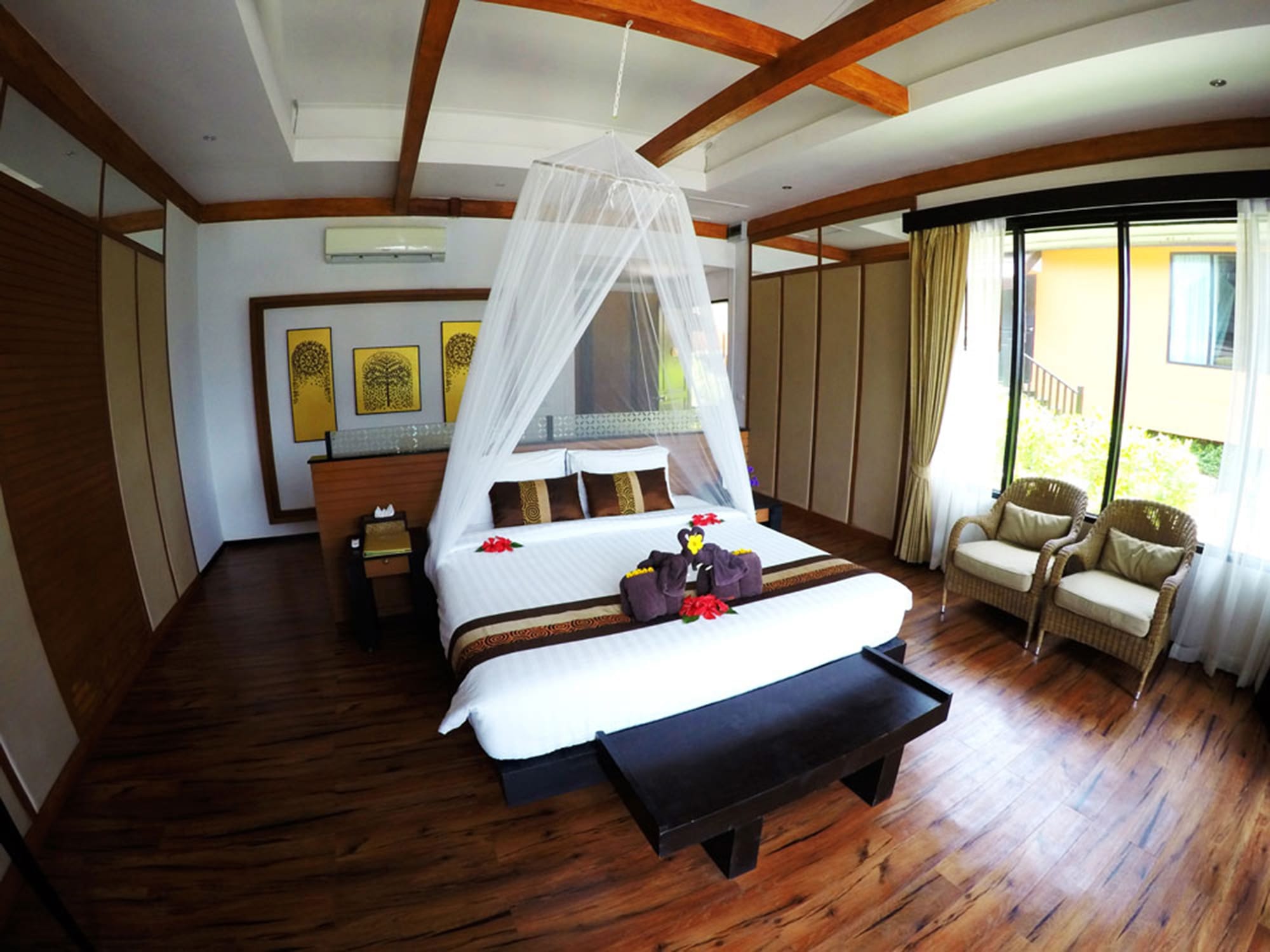 POOL VILLA