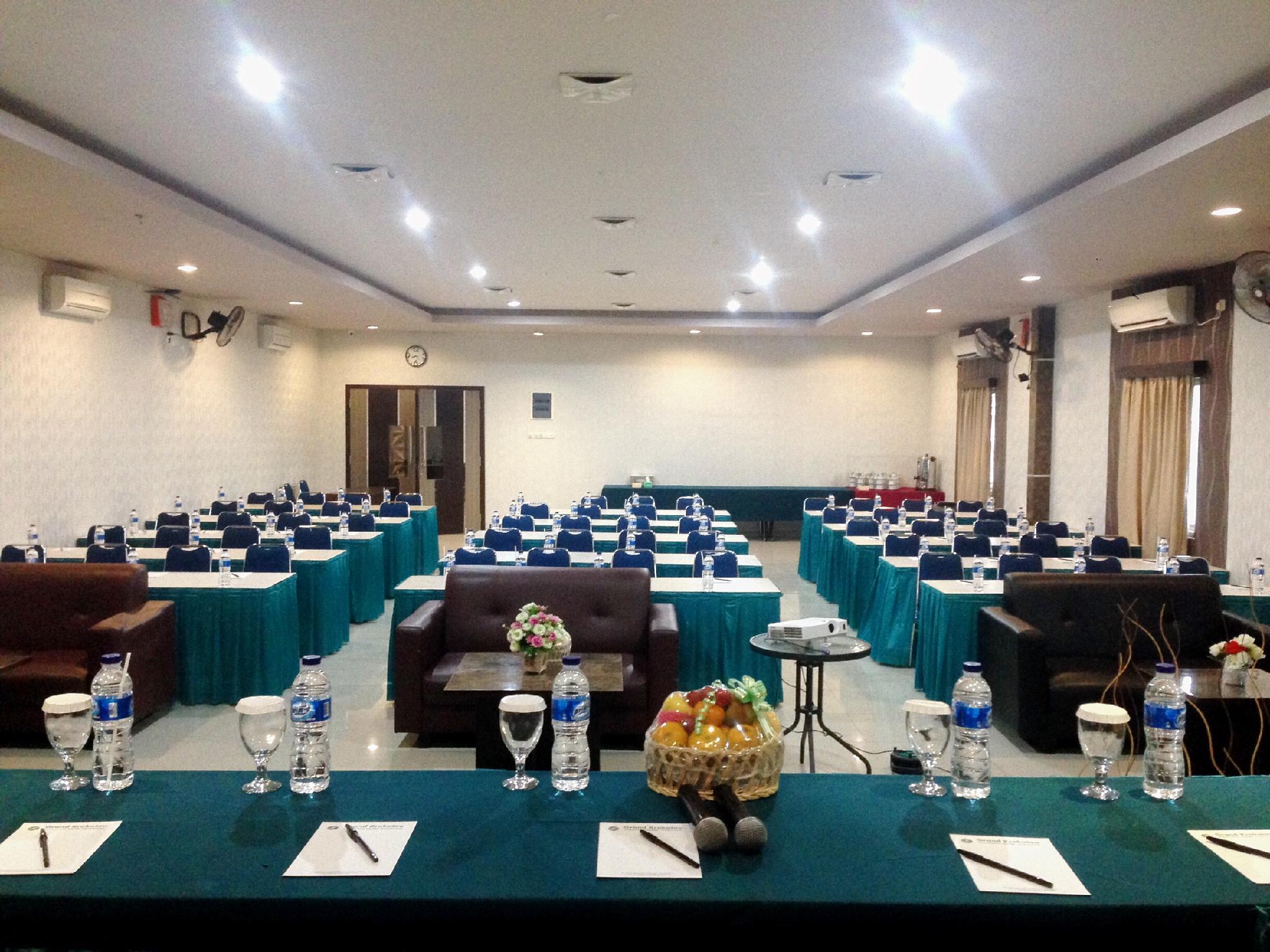 Grand Krakatau Hotel Serang 19/25