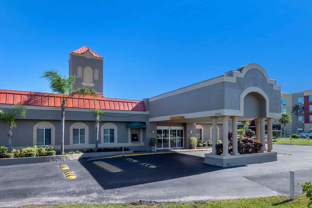 Quality Inn Kennedy Space Center 3/47