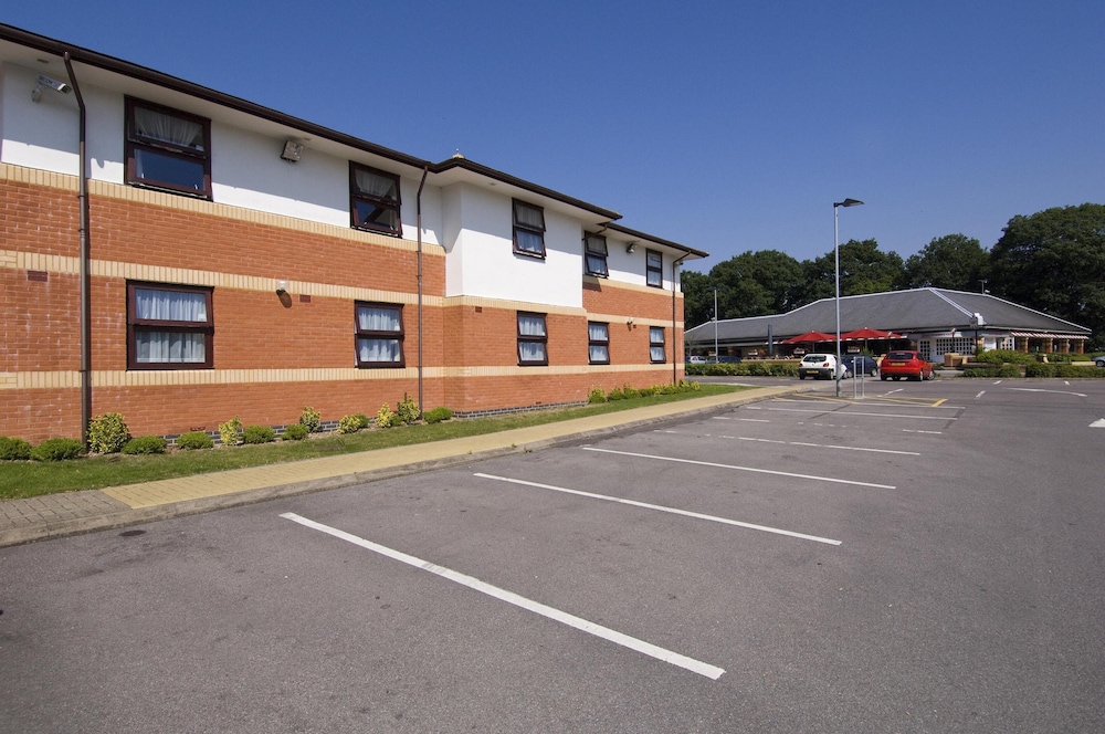 Premier Inn Fareham 30/36