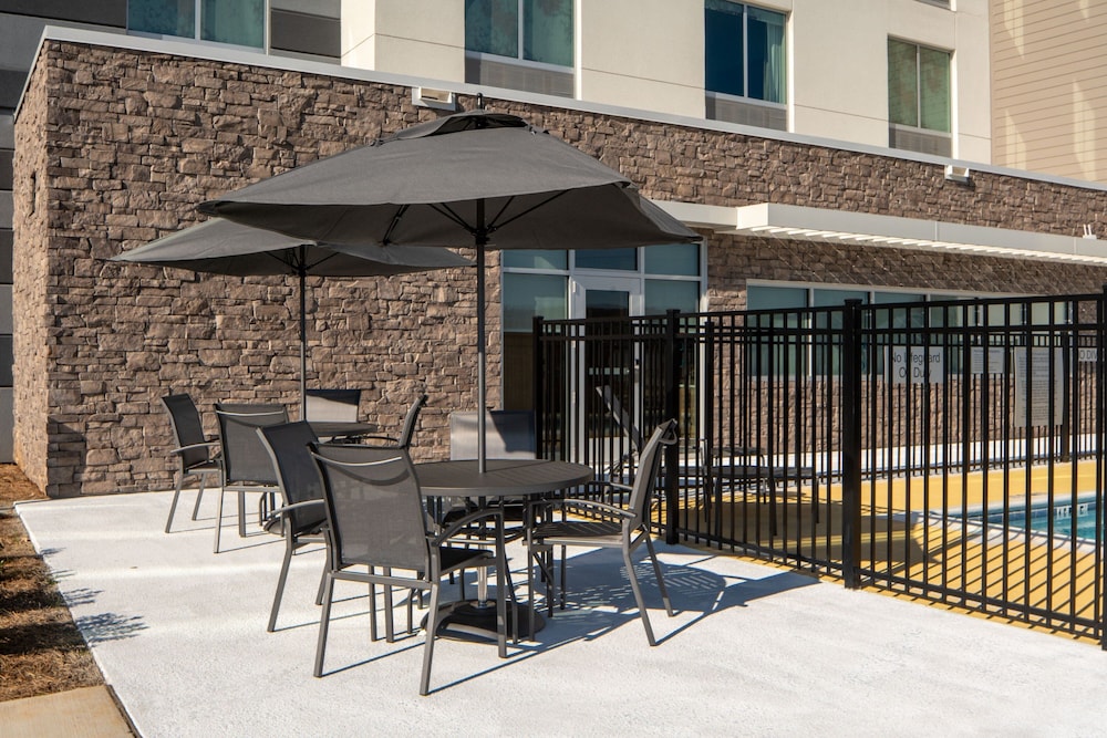 Fairfield by Marriott Inn & Suites Huntsville Redstone Gateway 13/17