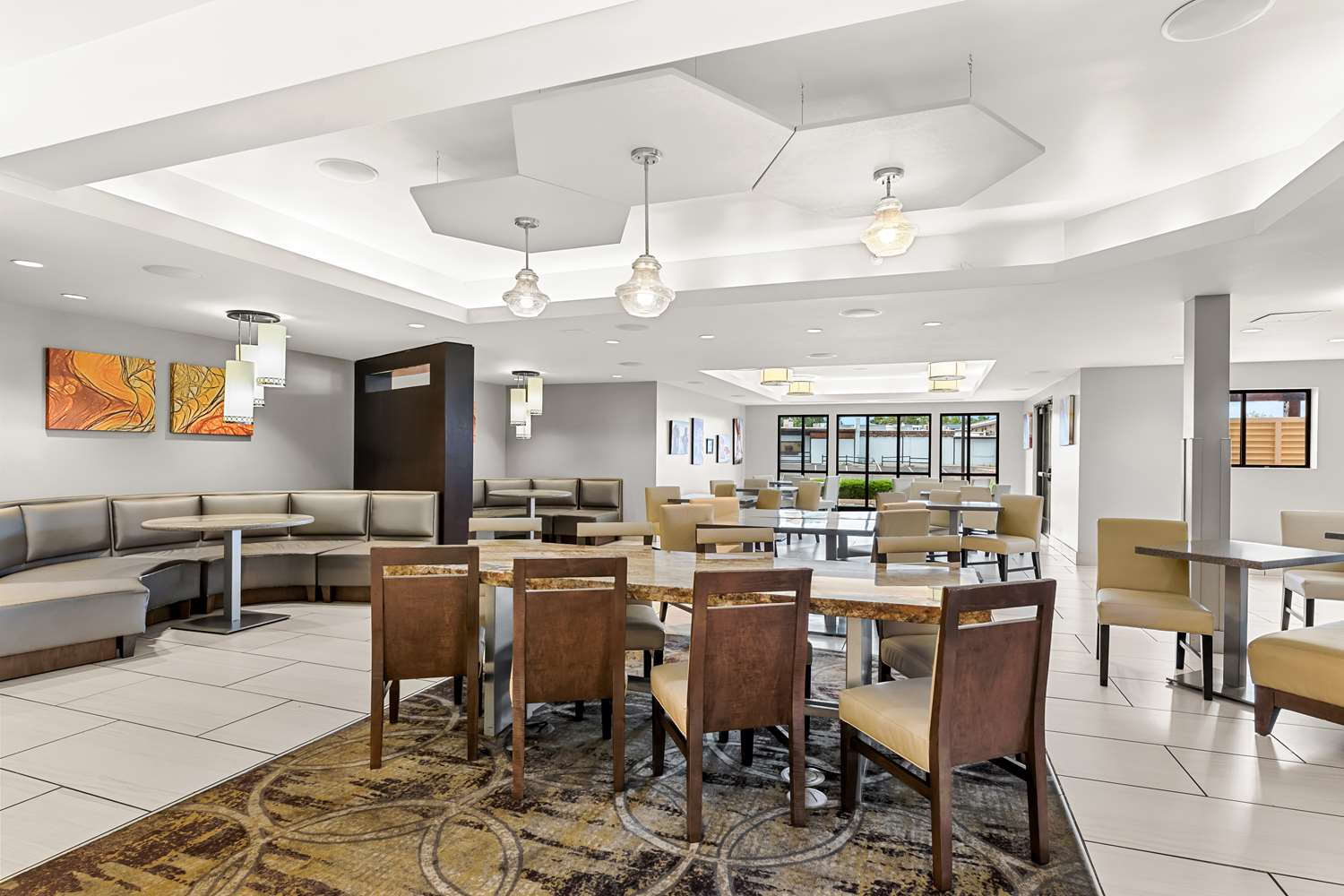 Best Western Plus At Lake Powell 16/25