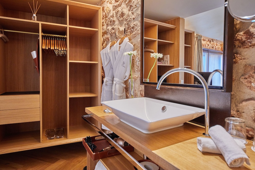Sa Creu Nova Petit Palais Art and Spa (Adults Only hotel plus 14) 61/72